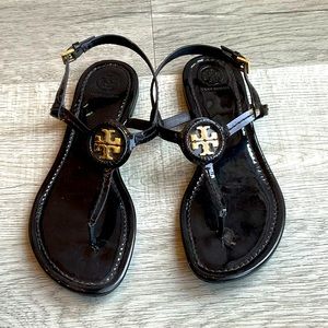 Tory Burch Black Patent Leader Sandals with Emblem